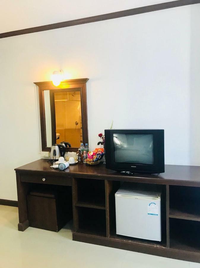 Soleluna Hotel Patong Extérieur photo